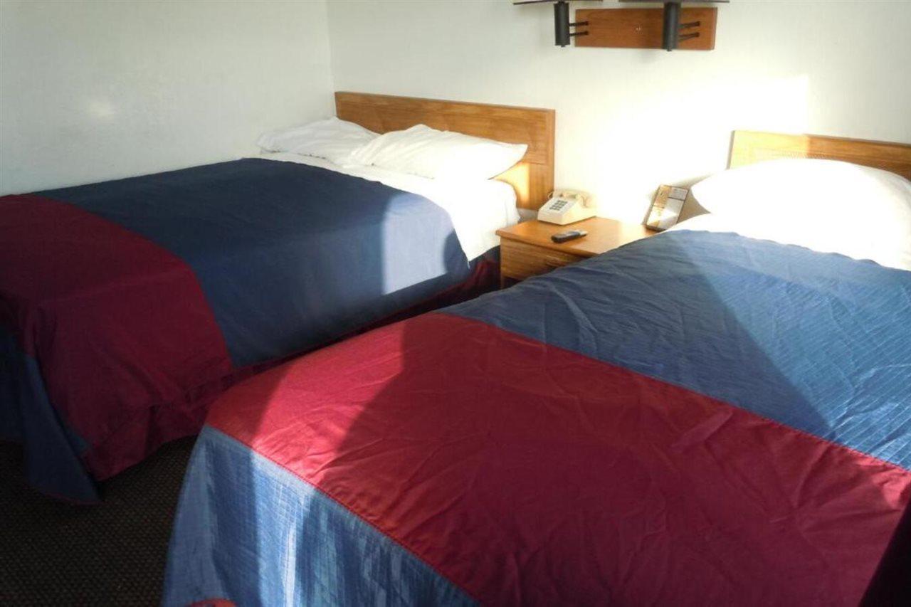 Travelodge By Wyndham Grand Rapids North Walker Eksteriør billede