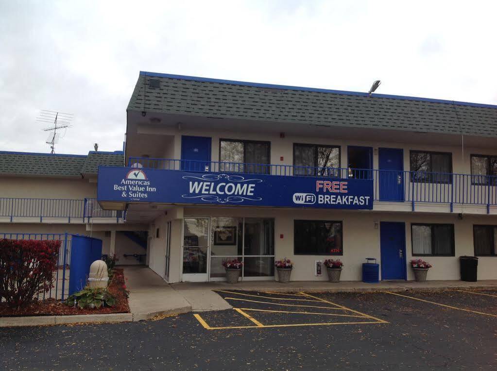 Travelodge By Wyndham Grand Rapids North Walker Eksteriør billede